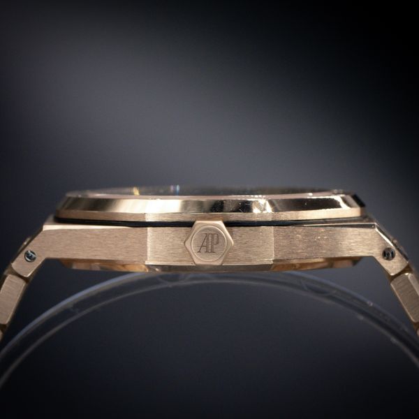 Audemars Piguet Royal Oak 15400OR.OO.1220OR.02